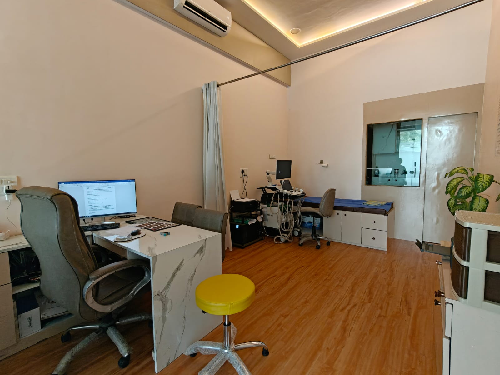 Sai Dhwani ultrasound and consultation room in Kopar Khairane
